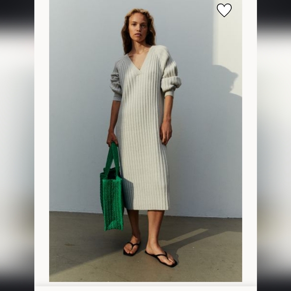 H&M Grey Sweater Dress NWT small - Picture 1 of 2